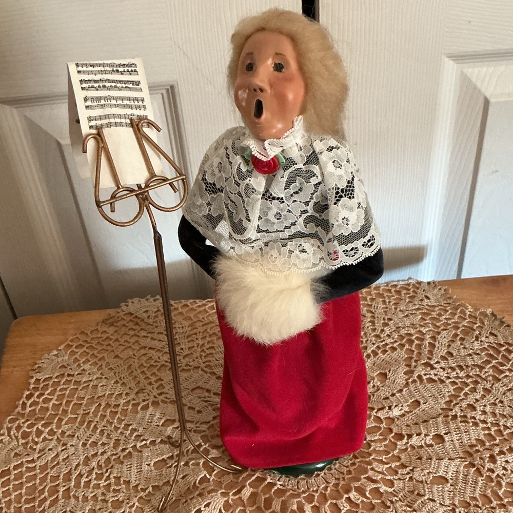 1988 Byers Choice Choir Caroler w/Music Stand